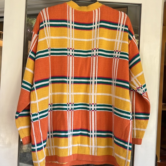 Vintage Clifford and Willis Plaid Vneck sweater - Picture 5 of 5